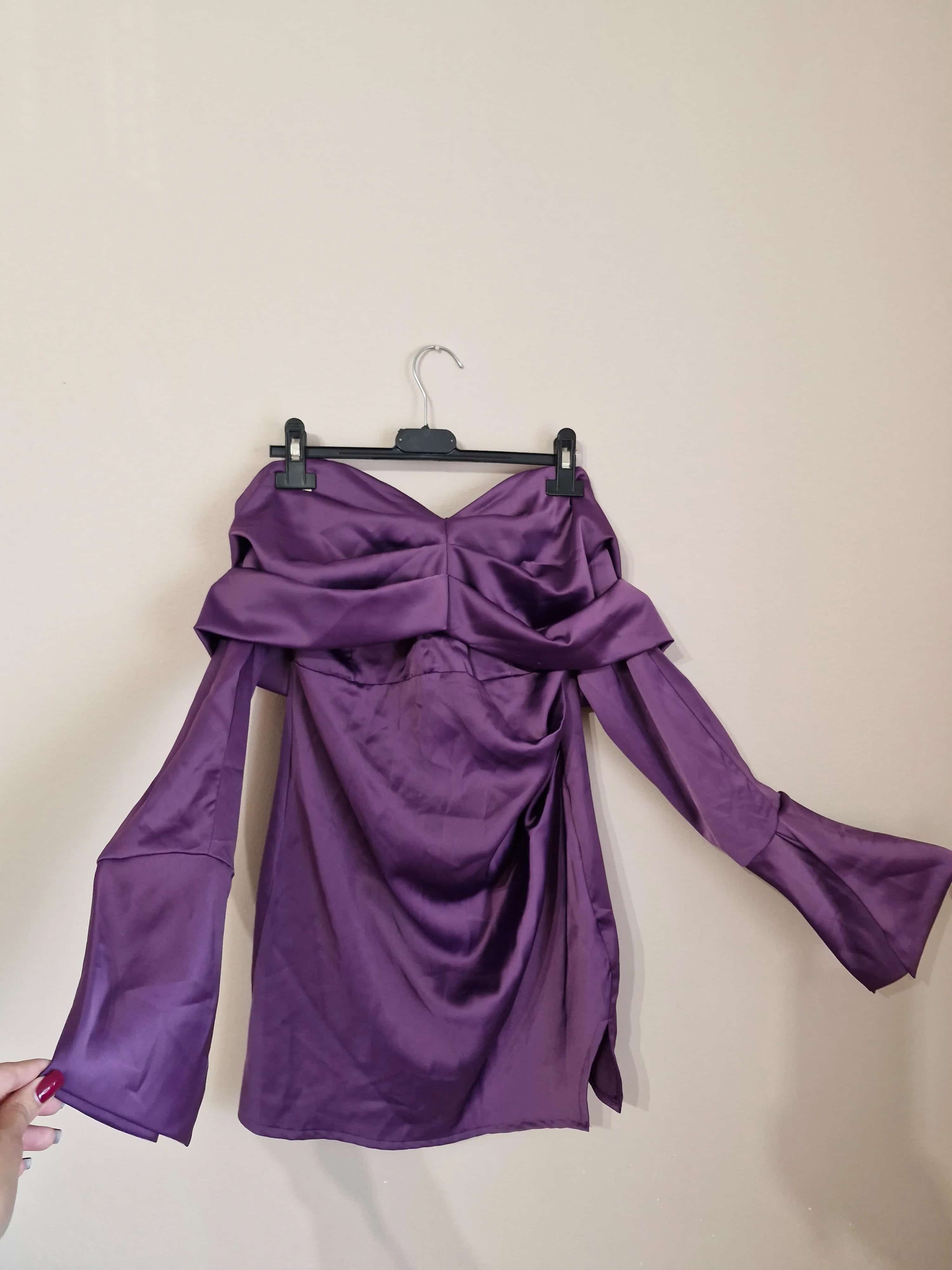 Ormar.app | sajt za prodaju garderobe | Mini saten haljina