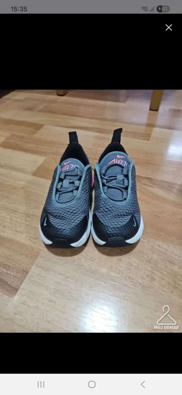 Ormar.app | sajt za prodaju garderobe | Nike patike za devojcice. Broj 22,5