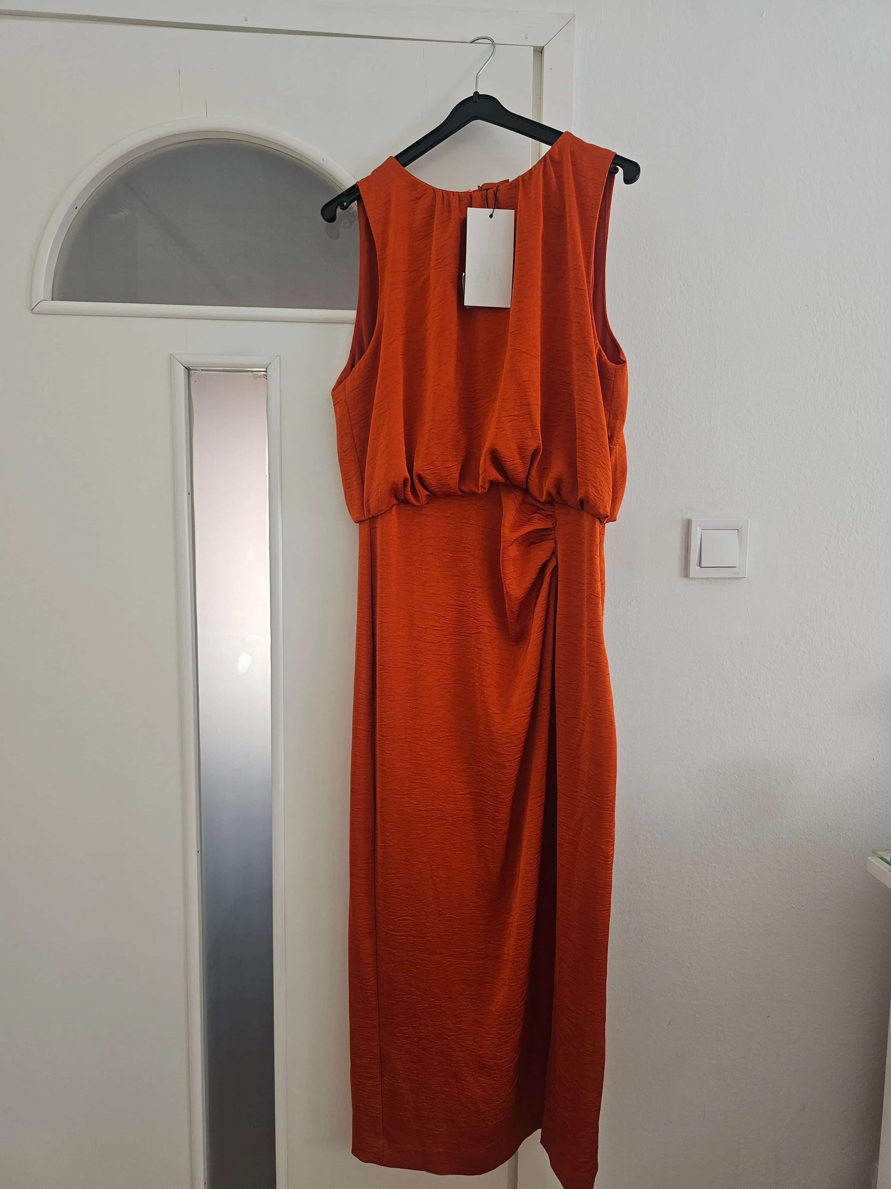 Ormar.app | sajt za prodaju garderobe | Elegantna narandžasta Zara haljina