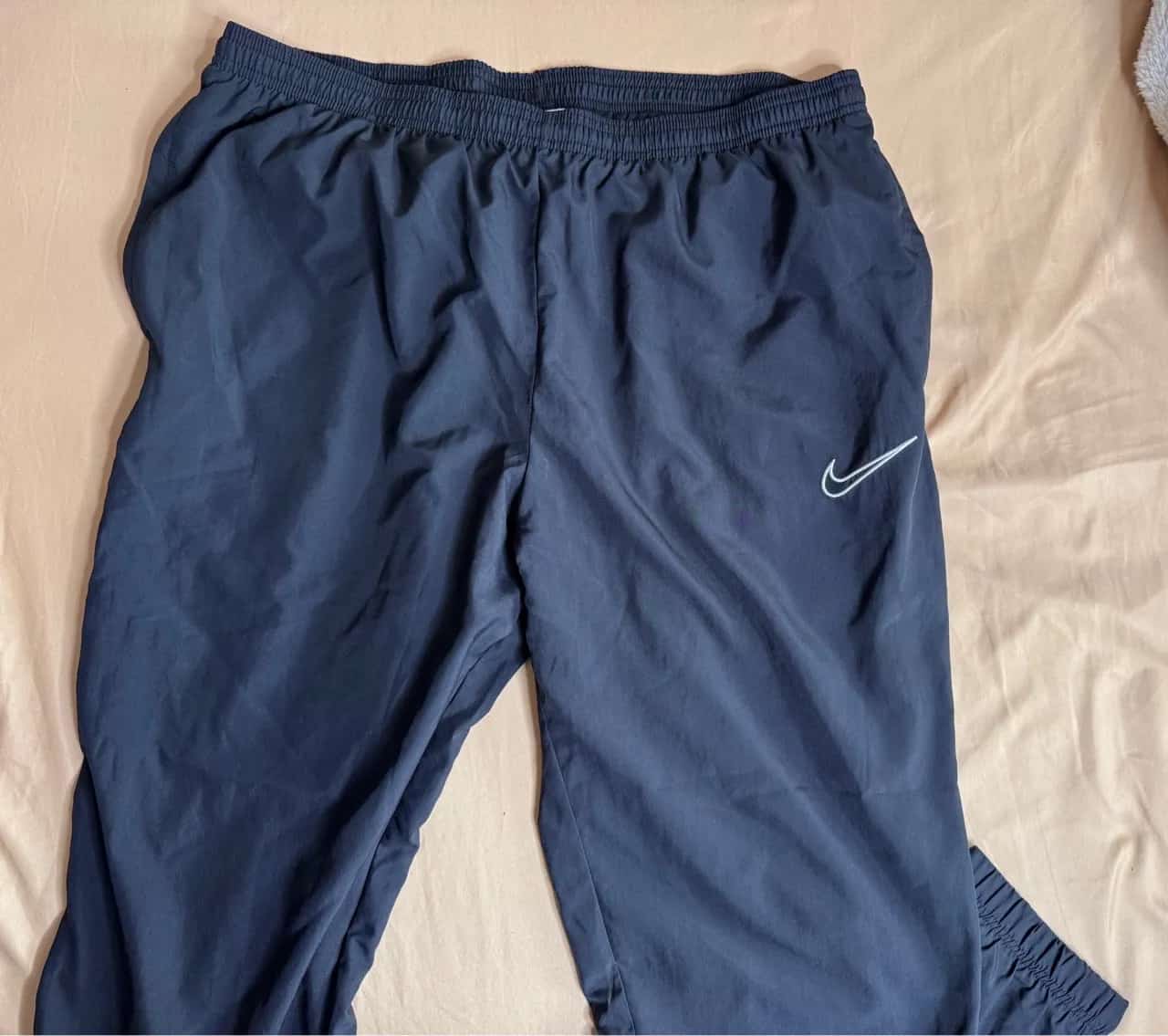 Ormar.app | sajt za prodaju garderobe | Nike donji deo trenerke