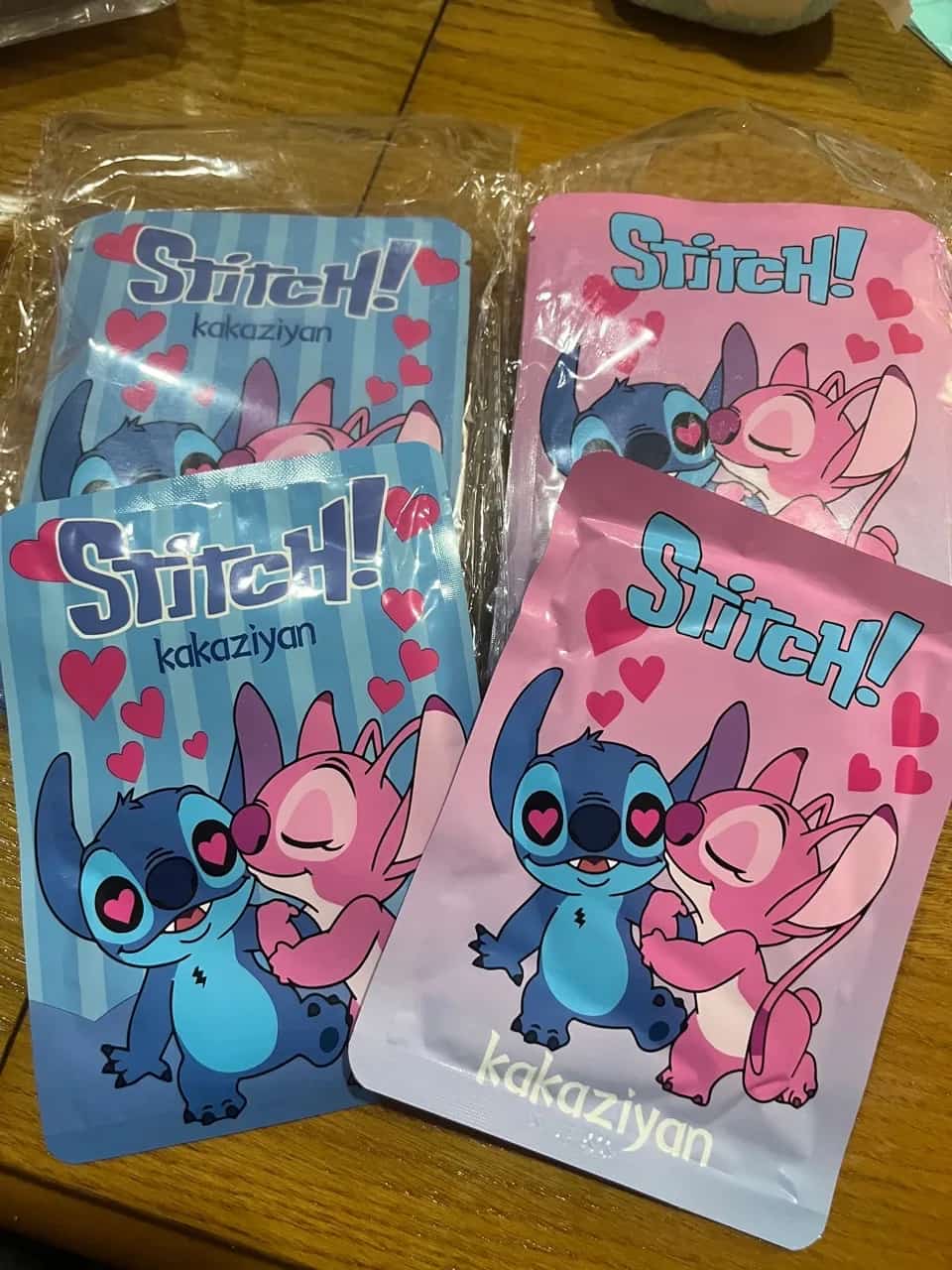 Ormar.app | sajt za prodaju garderobe | Stitch maska za lice