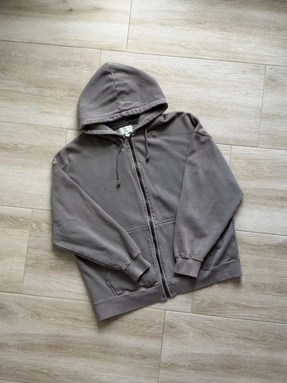 Ormar.app | sajt za prodaju garderobe | Pacific Republic zip duks