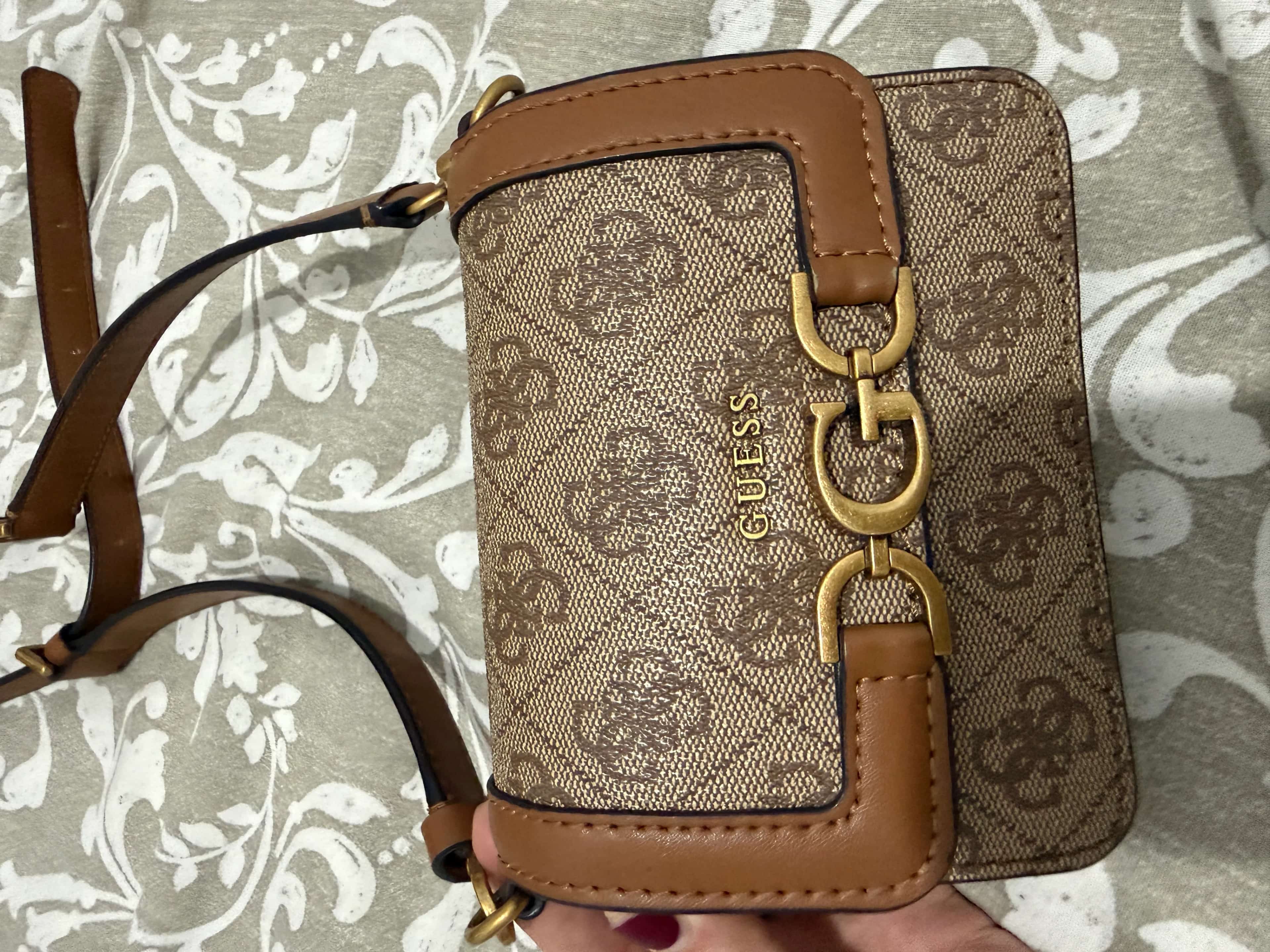 Ormar.app | sajt za prodaju garderobe | Guess original