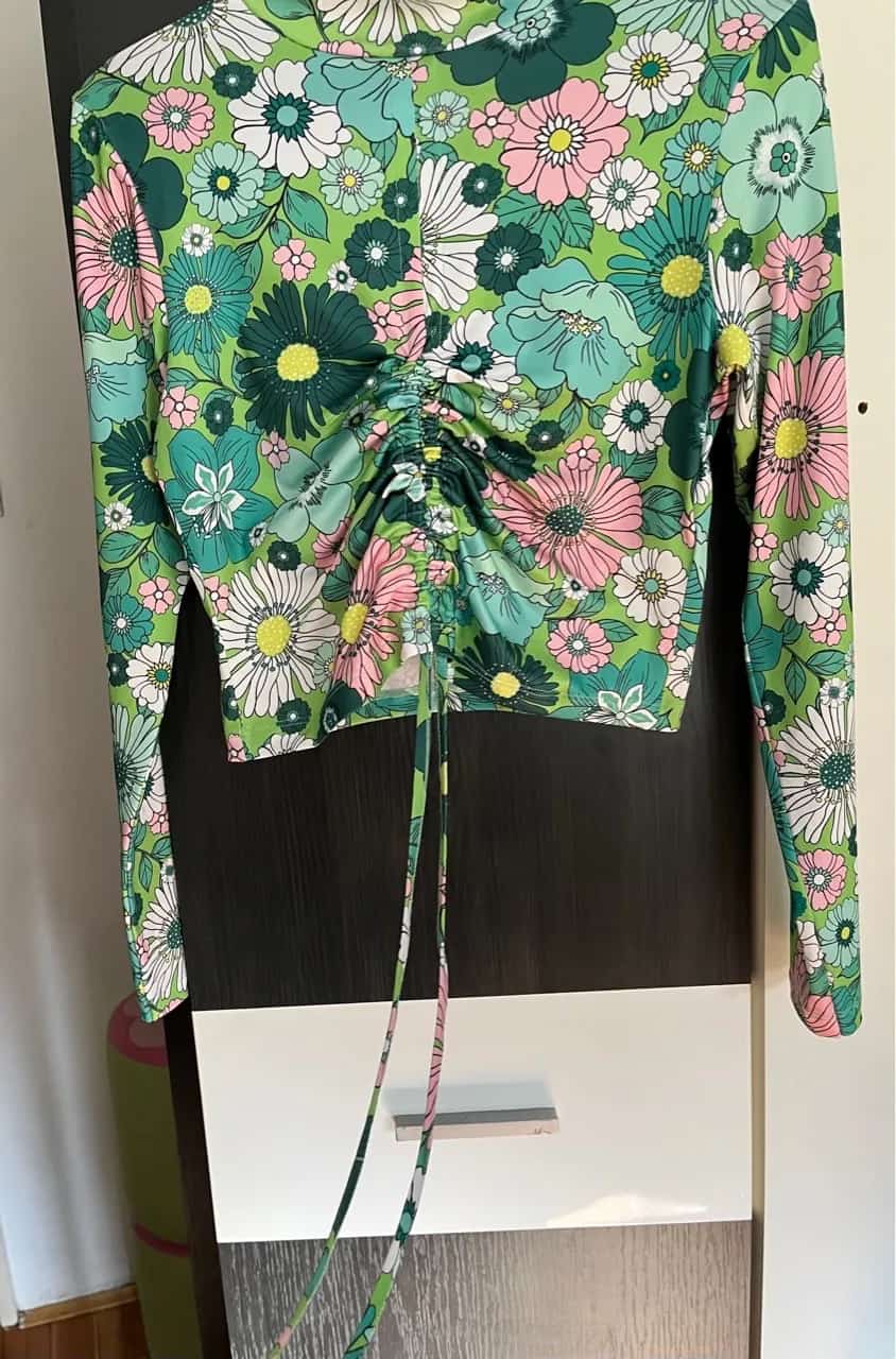 Ormar.app | sajt za prodaju garderobe | Croptop Majica