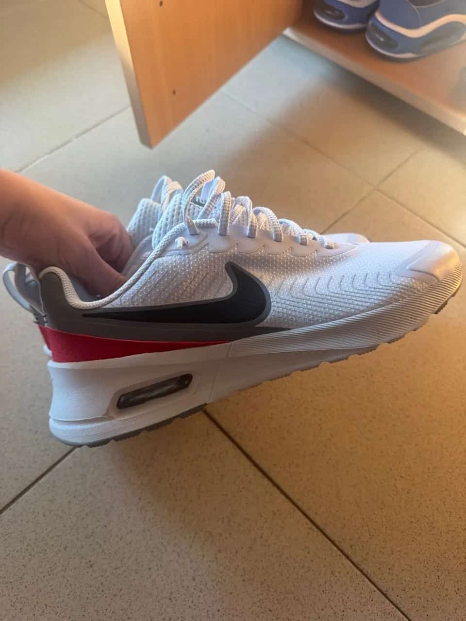 Ormar.app | sajt za prodaju garderobe | Patike nove nike
