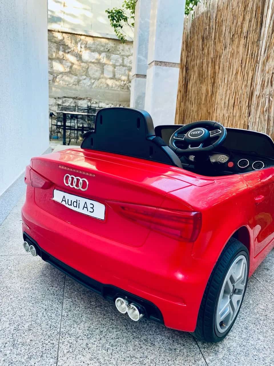 Ormar.app | sajt za prodaju garderobe | ❤️ Prelep Audi automobil za decu❤️✨