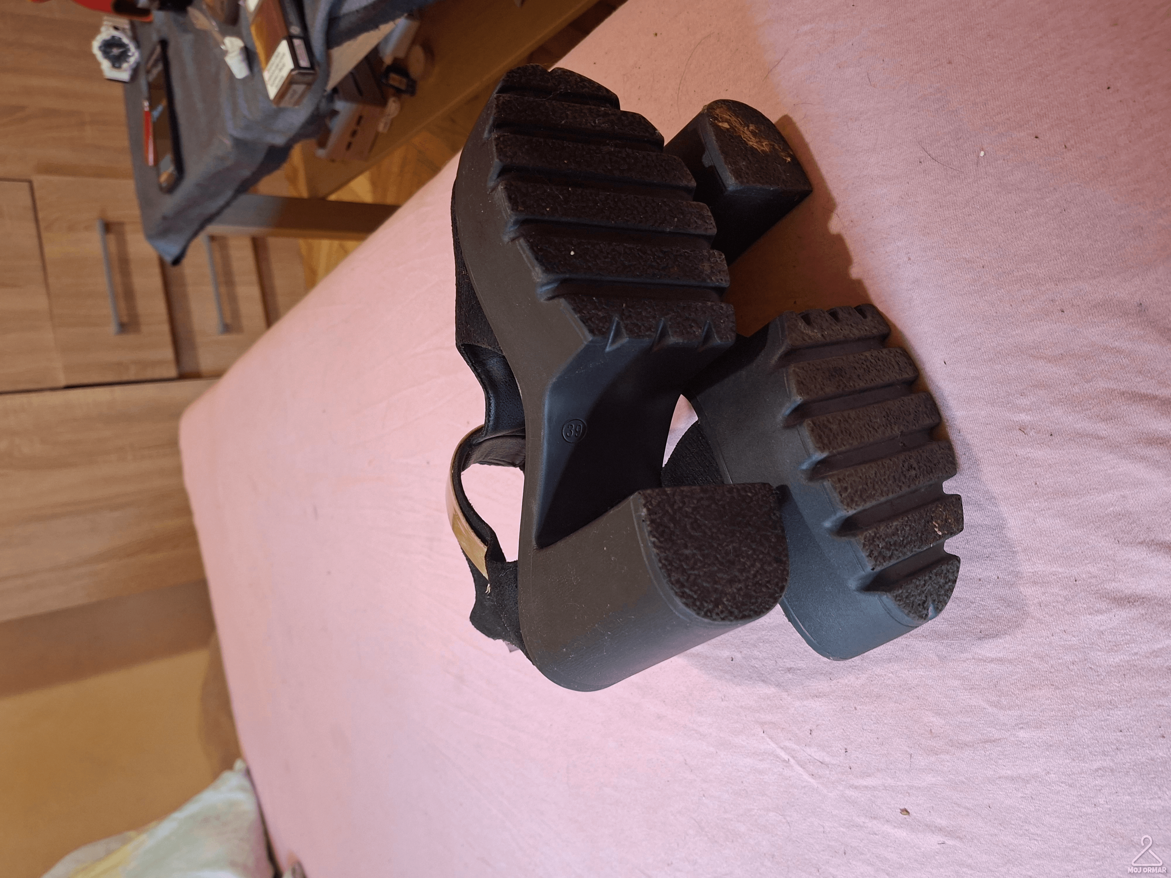 Ormar.app | sajt za prodaju garderobe | 1
