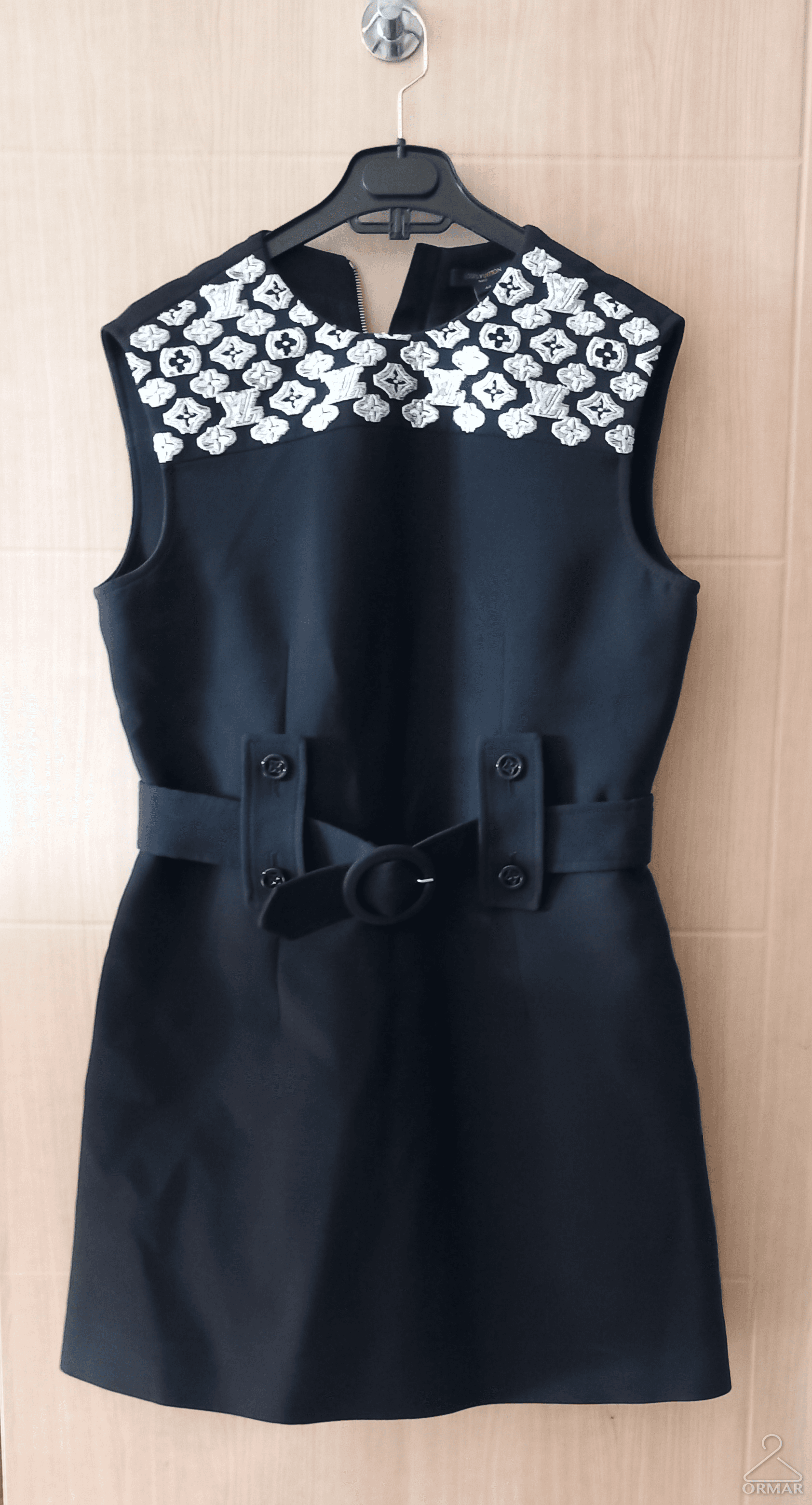 Ormar.app | sajt za prodaju garderobe | 1
