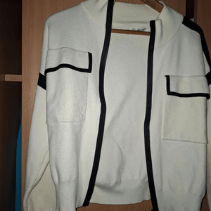 Cropped Faux leather Jacket