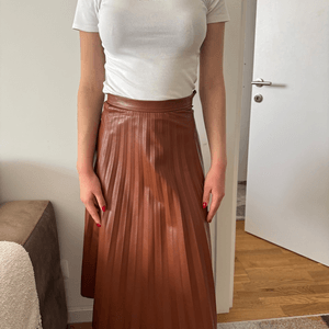 Cropped Faux leather Jacket