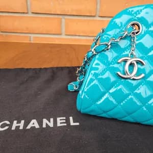 Chanel tirkizna torbica